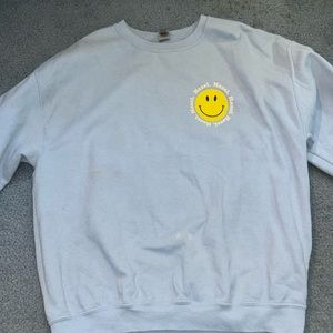 hazel boutique crewneck; size XL